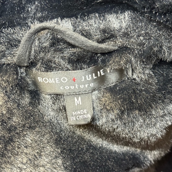 Romeo & Juliet Couture Faux Fur Moto Jacket - Picture 5 of 5